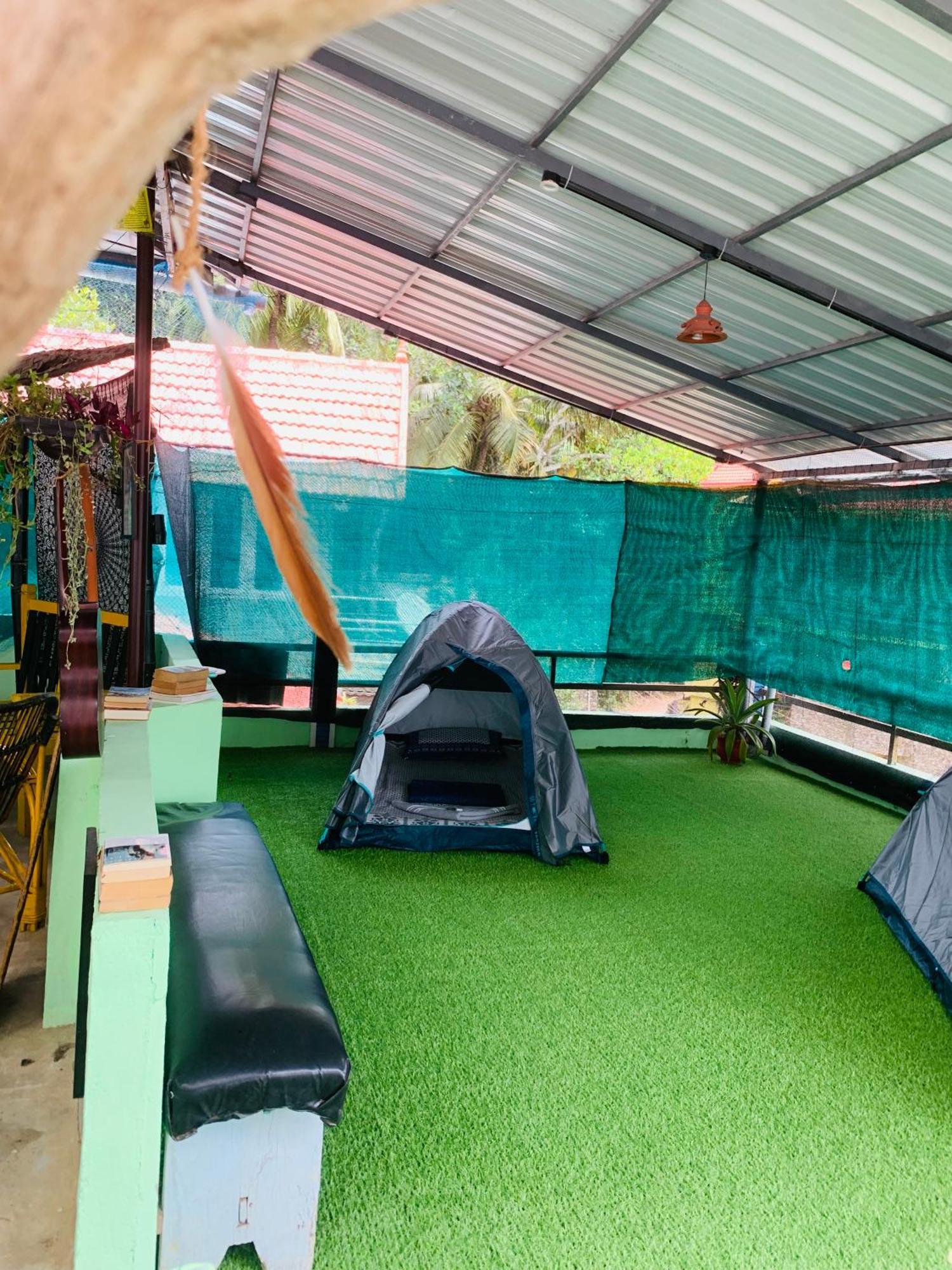 Mountain View Homestay Thekkady Esterno foto