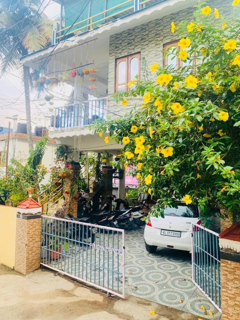 Mountain View Homestay Thekkady Esterno foto